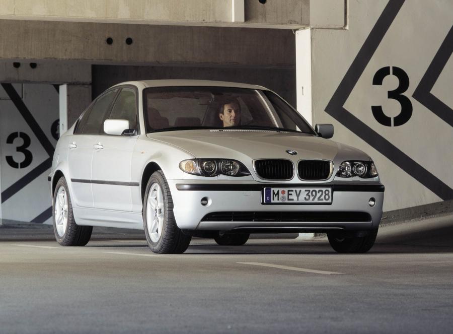  BMW 3-Series 2002 года  (фото 11 из 16)